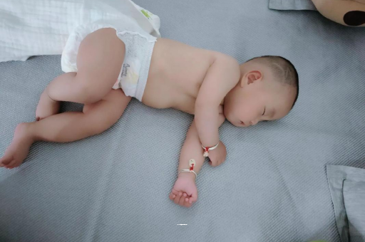 大连宝宝发烧可以喝牛奶吗